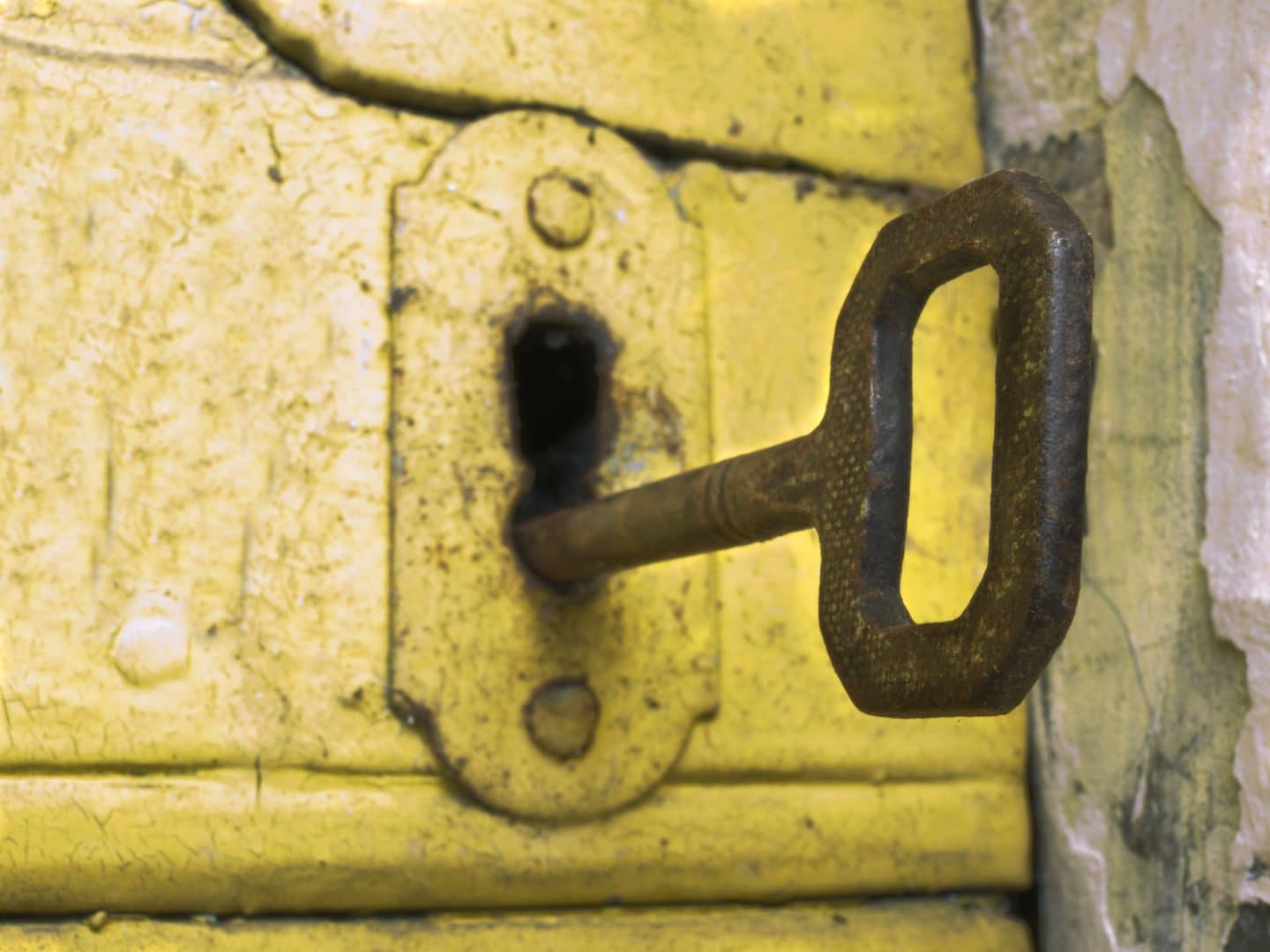 Broken Key in the Lock? Here's What You Should Do Broken Key in the Lock? Here’s What You Should Do